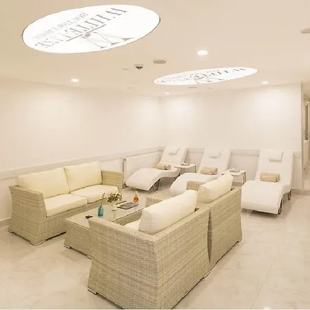 White Line Boutique Hotel-3